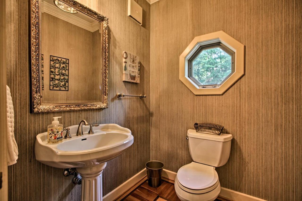 Spacious Mcgaheysville Family Retreat With Game Room Dış mekan fotoğraf